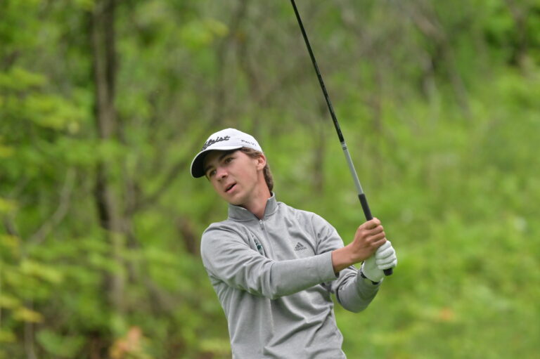 Men's & Senior Match Play Down to Quarter-Finals after Day 2 DSC_4259